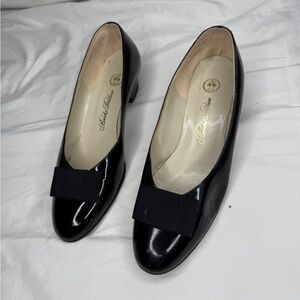 Brook Brother Black Heels with Glossy Patent Finish